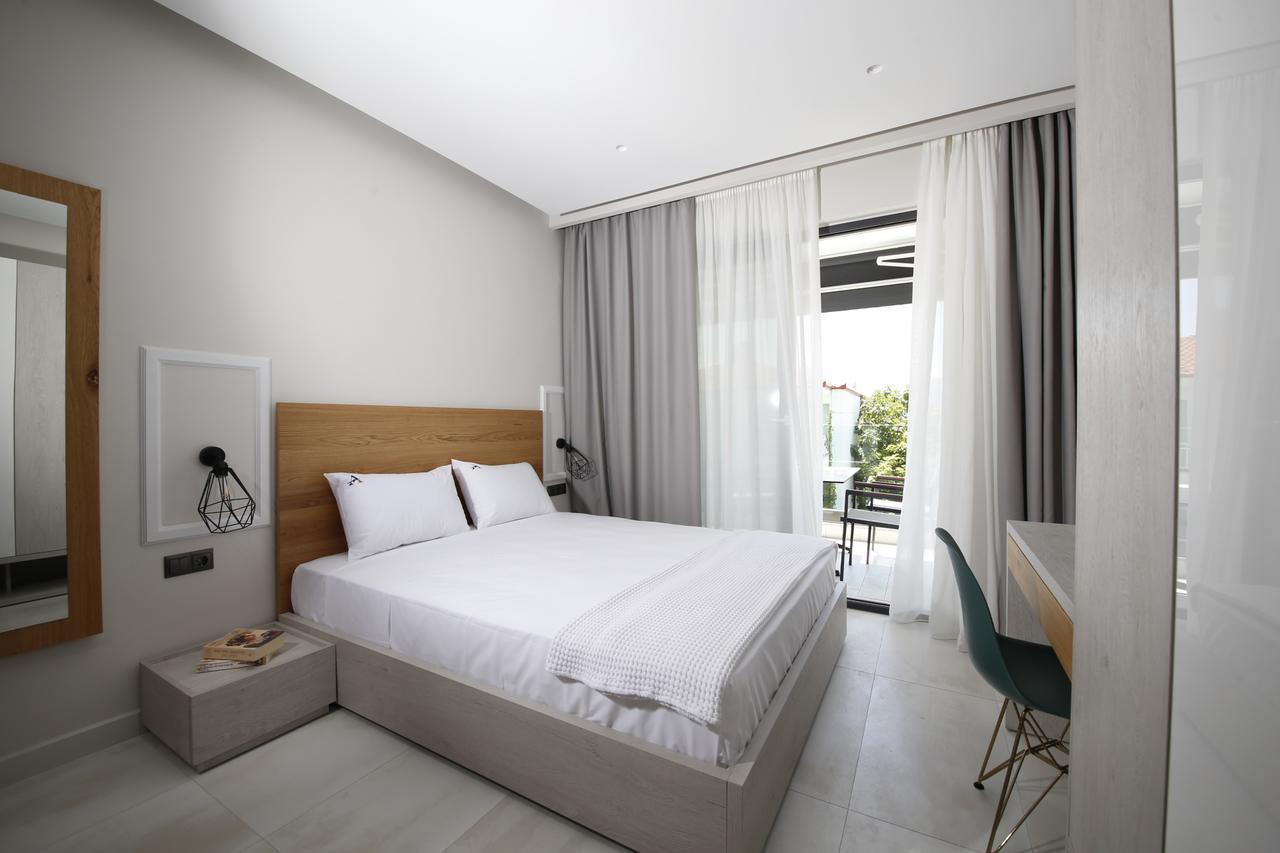 Albatros Suites Nea Vrasna Exterior foto