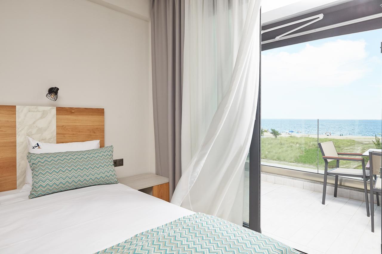 Albatros Suites Nea Vrasna Exterior foto