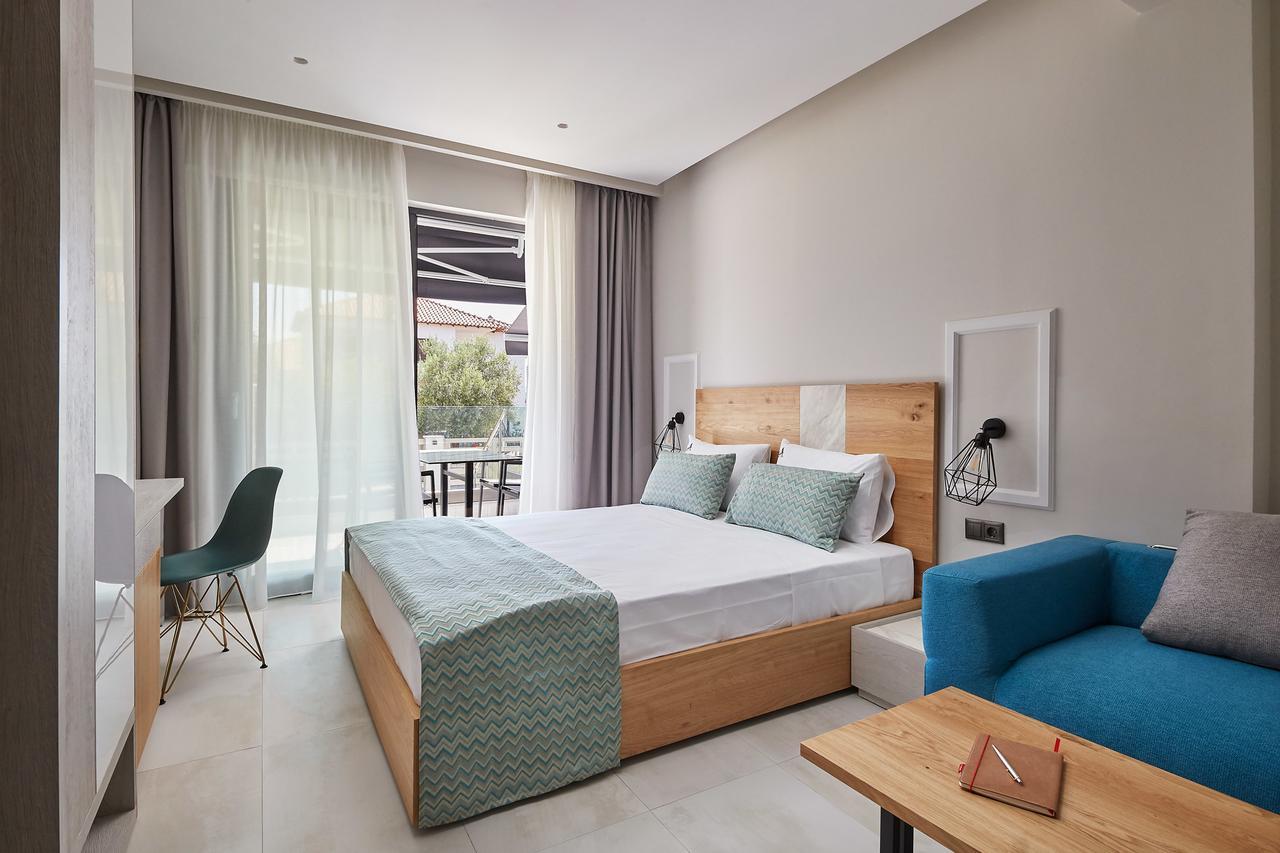 Albatros Suites Nea Vrasna Exterior foto